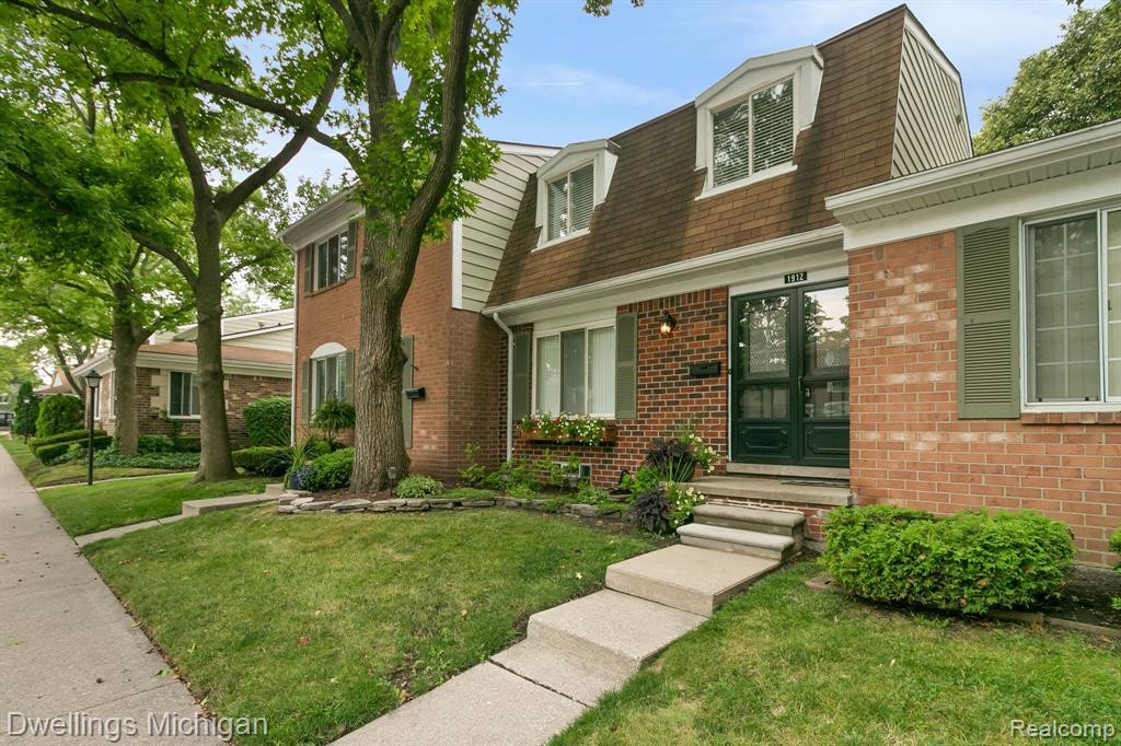1912 TORQUAY Avenue, Royal Oak, MI 48073 — Photo 30
