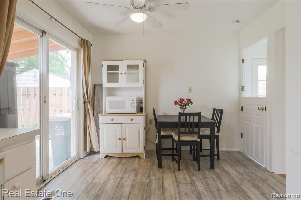 8483 Holly Drive, Canton, MI 48187 — Photo 15