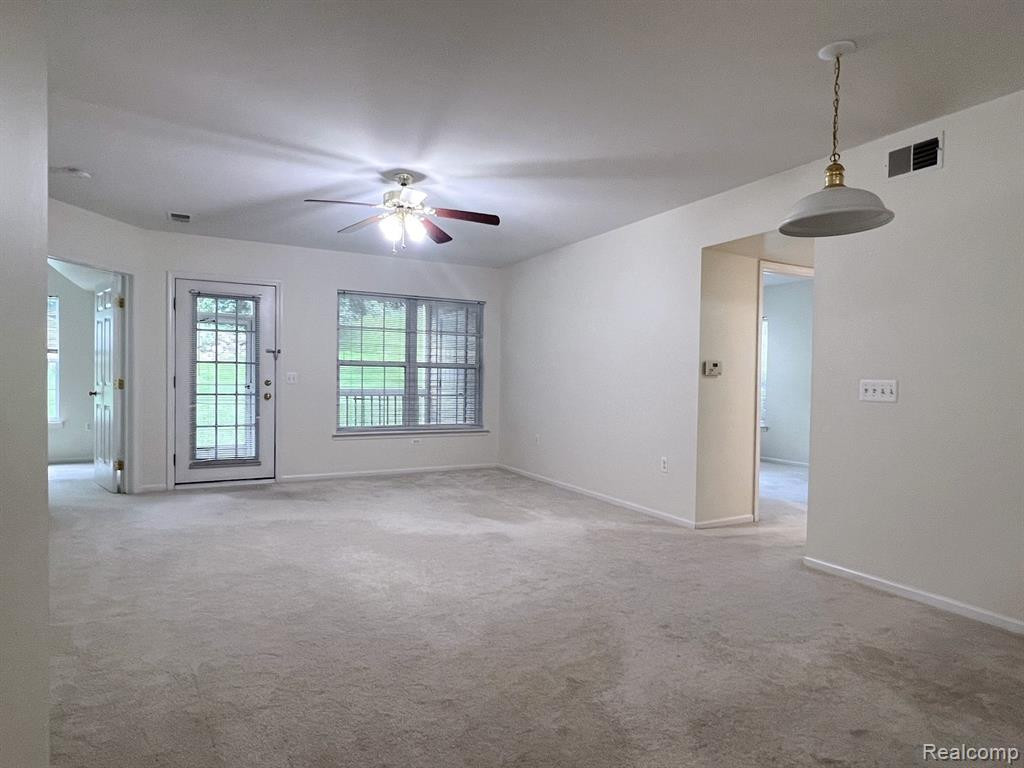 2778 S KNIGHTSBRIDGE Circle, Ann Arbor, MI 48105 — Photo 4