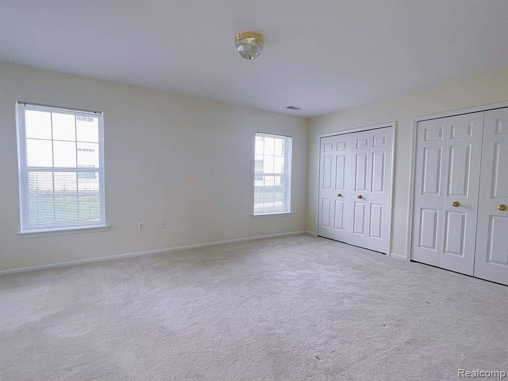 2778 S KNIGHTSBRIDGE Circle, Ann Arbor, MI 48105 — Photo 8