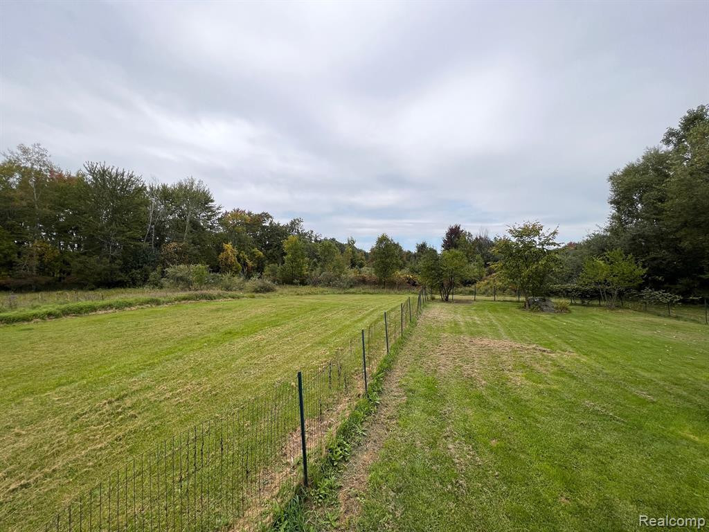 9860 OATMAN Road, Greenwood, MI 48006 — Photo 8