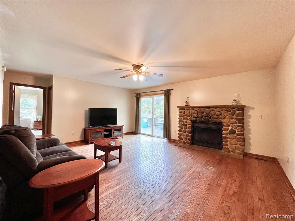 9860 OATMAN Road, Greenwood, MI 48006 — Photo 10