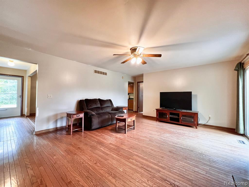 9860 OATMAN Road, Greenwood, MI 48006 — Photo 13