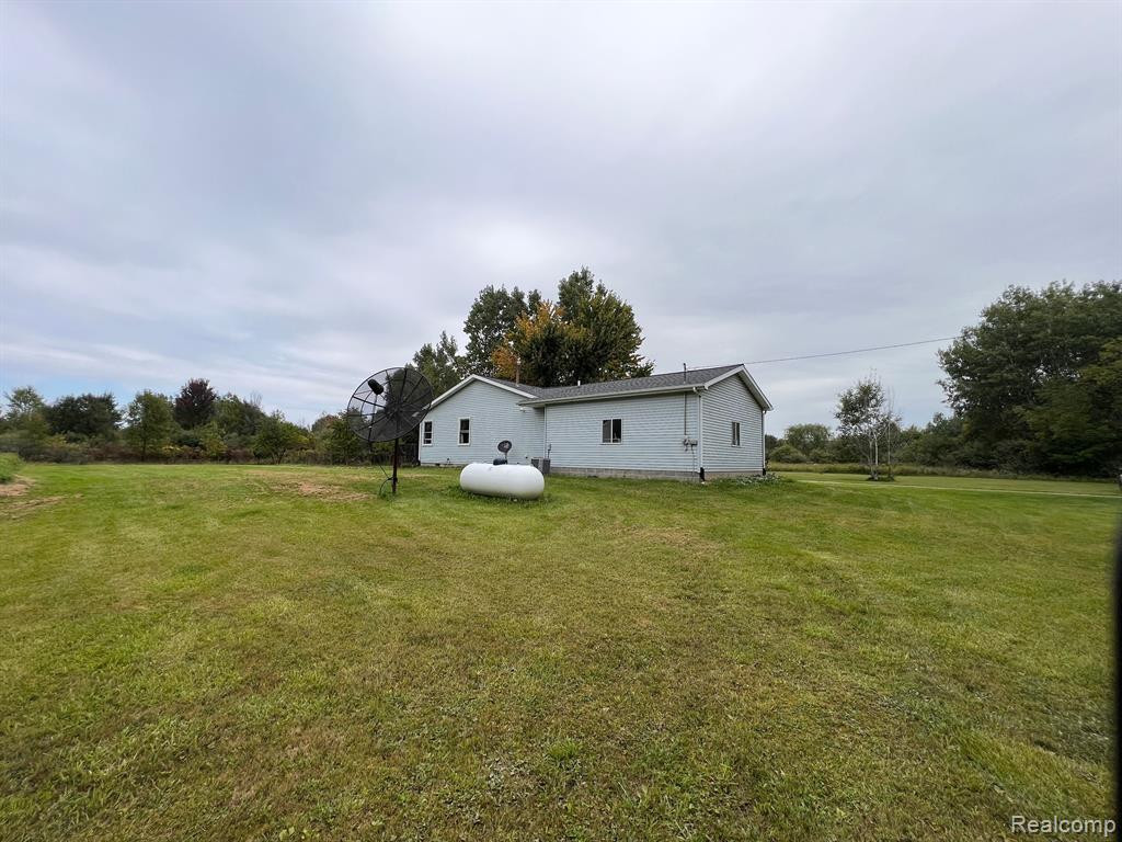 9860 OATMAN Road, Greenwood, MI 48006 — Photo 36