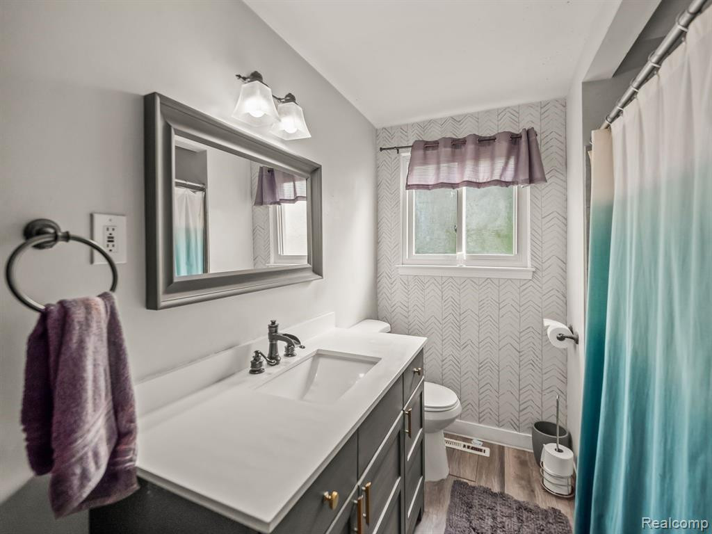6916 ARCOLA Street, Garden City, MI — Photo 8