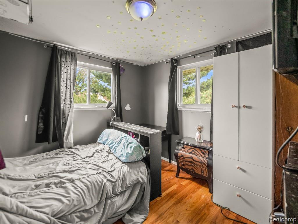 6916 ARCOLA Street, Garden City, MI — Photo 9