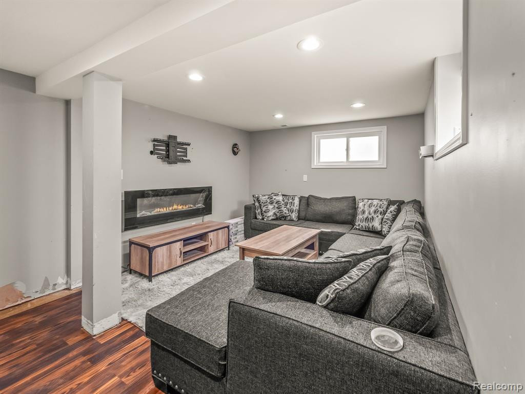 6916 ARCOLA Street, Garden City, MI — Photo 11
