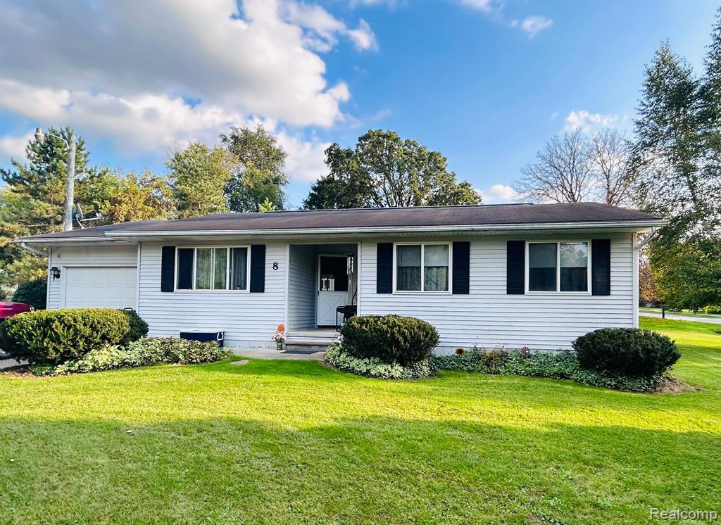 8 LILA, Peck, MI 48466 — front exterior