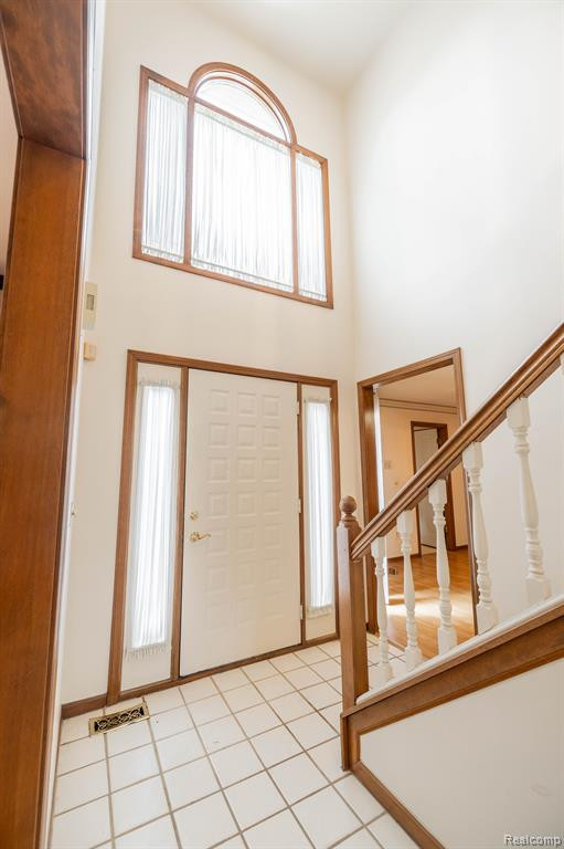 37742 AMBER Drive, Farmington Hills, MI 48331 — Photo 5