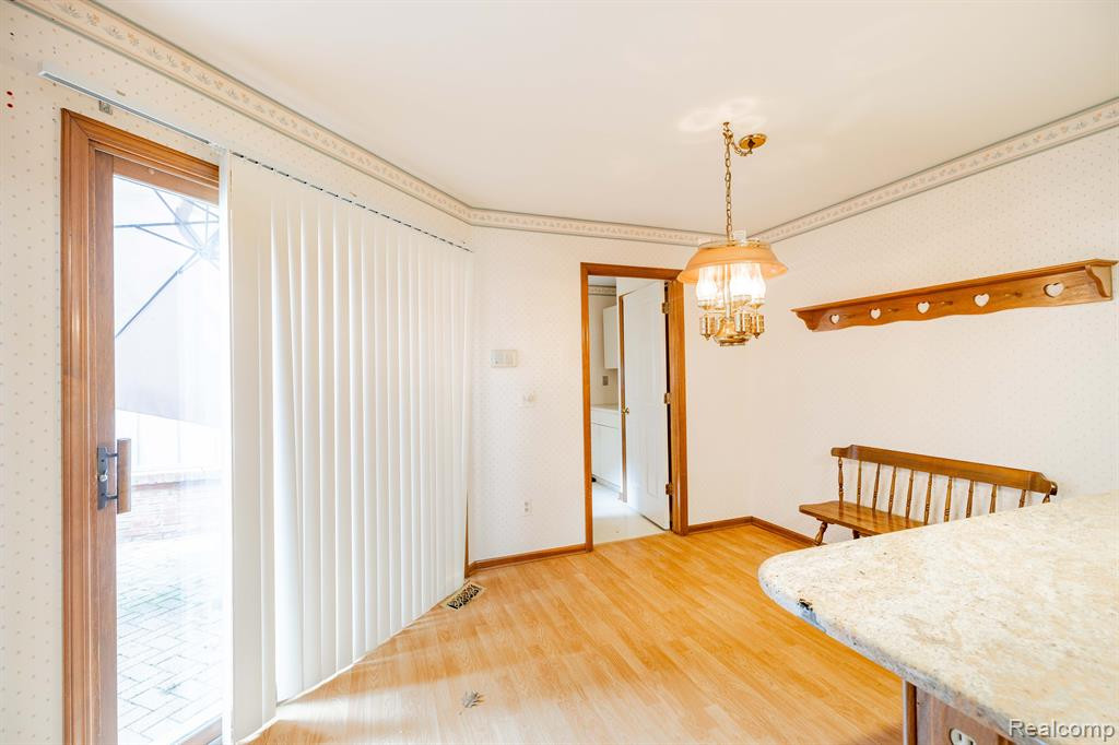 37742 AMBER Drive, Farmington Hills, MI 48331 — Photo 19