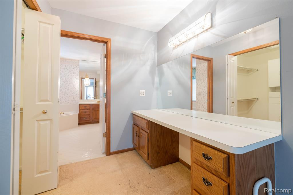 37742 AMBER Drive, Farmington Hills, MI 48331 — Photo 25