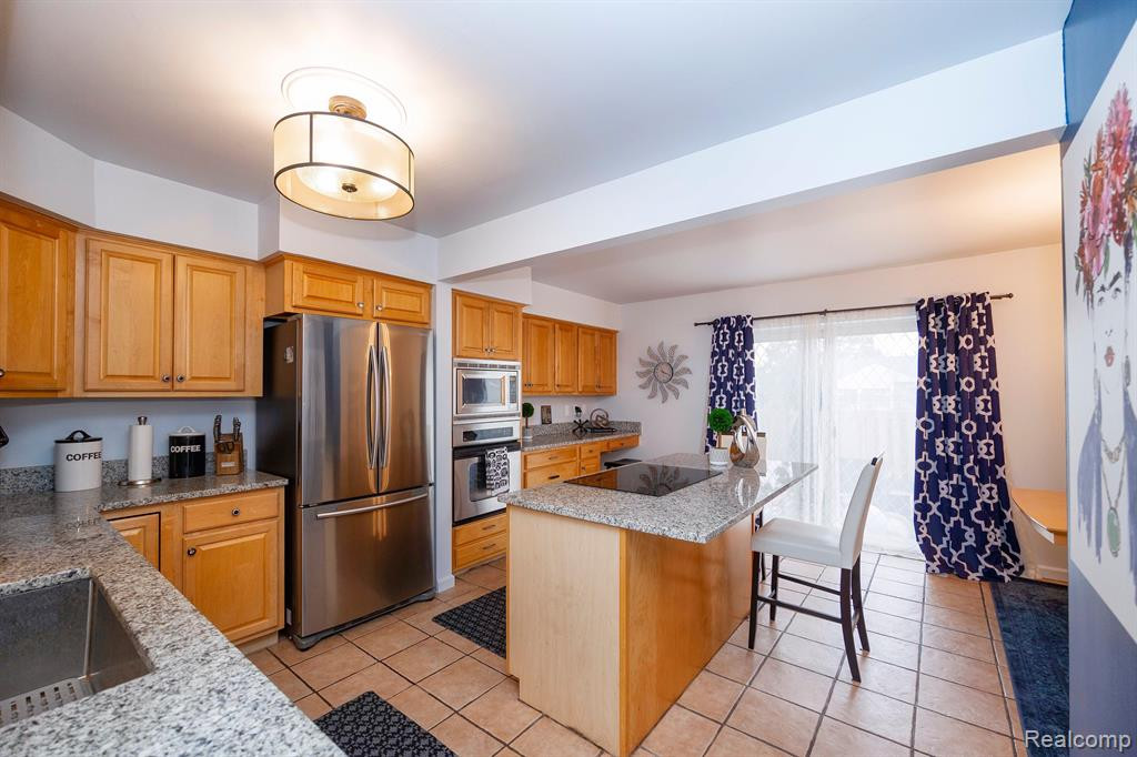 24543 Olde Orchard Street, Novi, MI — Photo 15