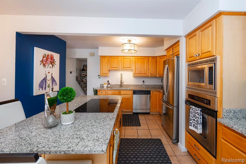 24543 Olde Orchard Street, Novi, MI — Photo 19