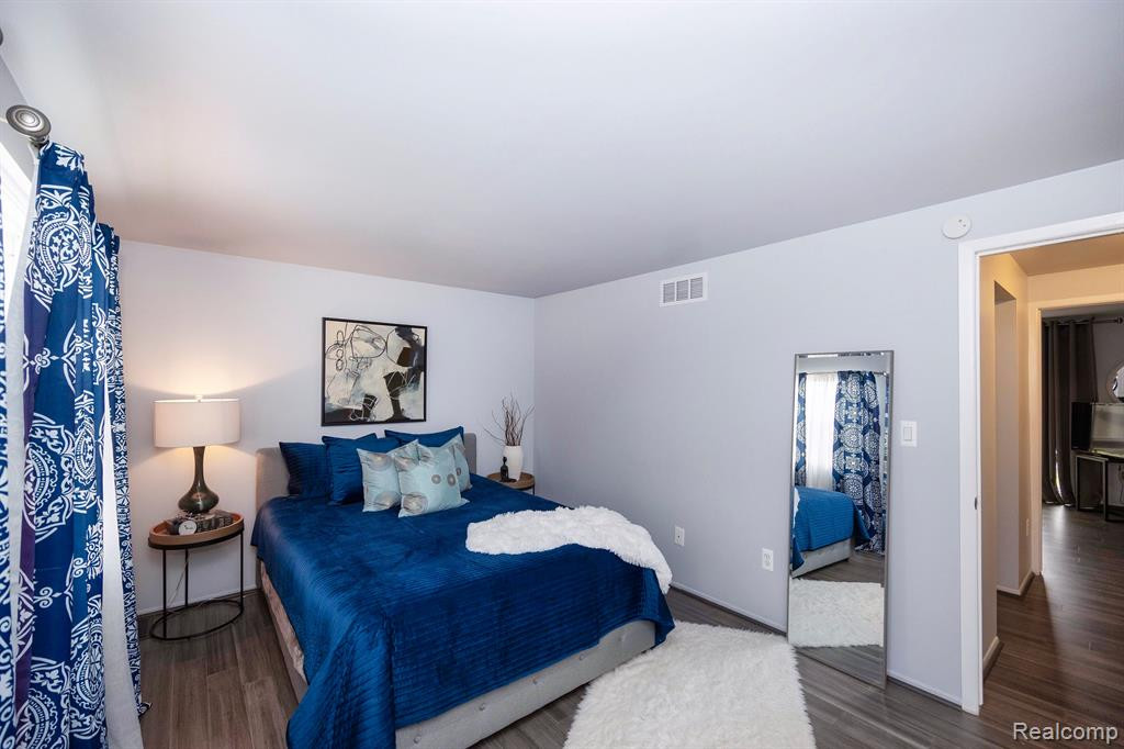 24543 Olde Orchard Street, Novi, MI — Photo 32