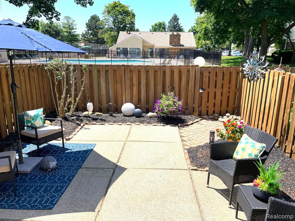 24543 Olde Orchard Street, Novi, MI — Photo 35
