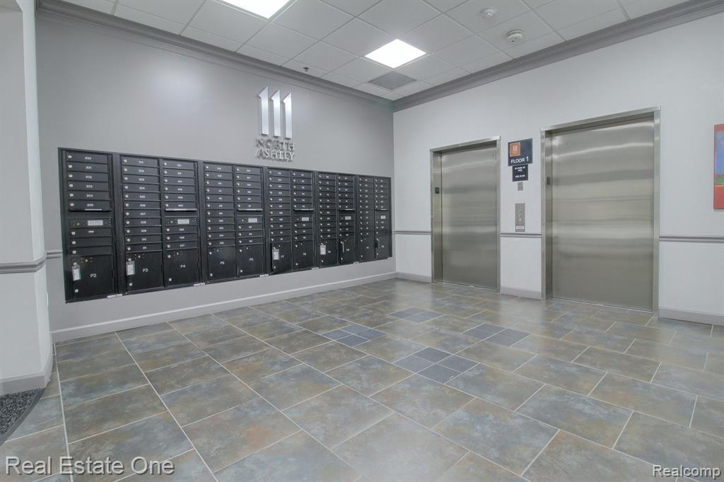 111 N ASHLEY Street, 602, Ann Arbor, MI 48104 — Photo 4
