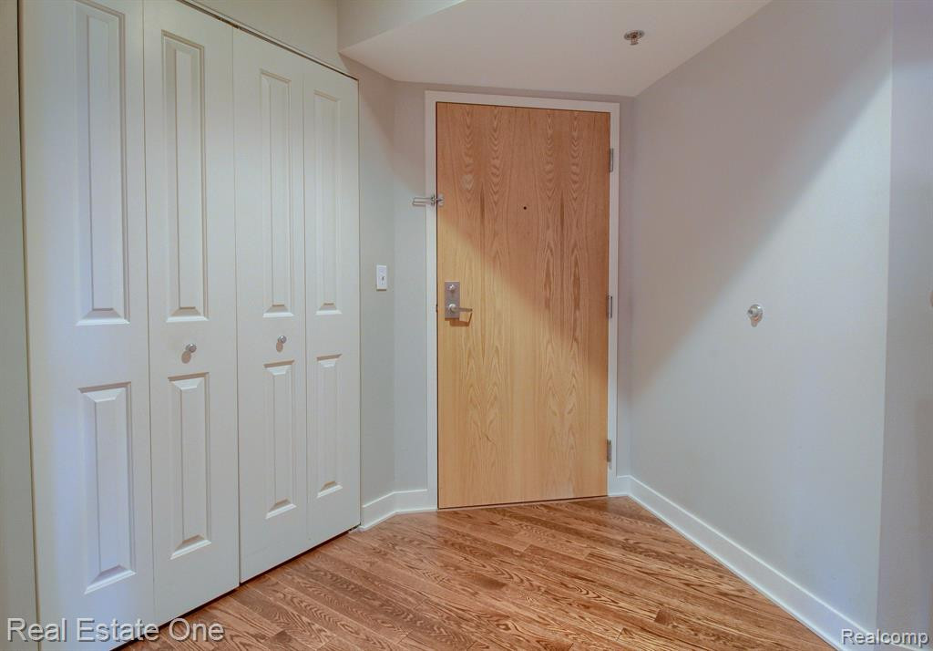 111 N ASHLEY Street, 602, Ann Arbor, MI 48104 — Photo 7