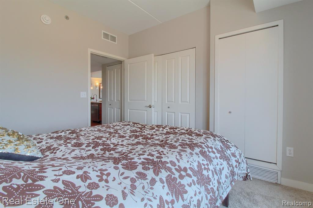 111 N ASHLEY Street, 602, Ann Arbor, MI 48104 — Photo 29