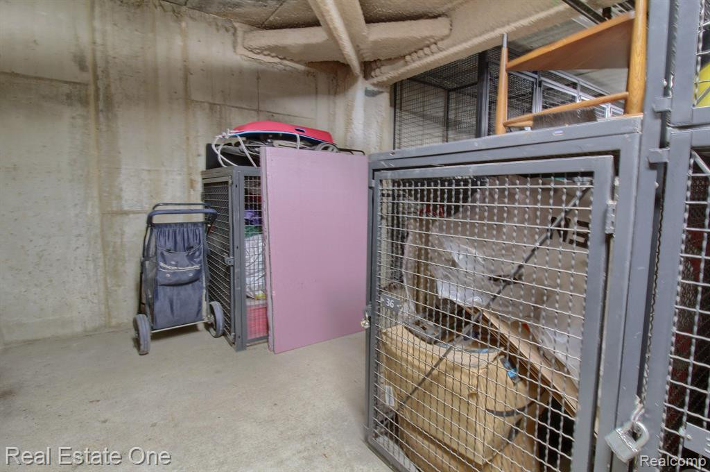 111 N ASHLEY Street, 602, Ann Arbor, MI 48104 — Photo 34