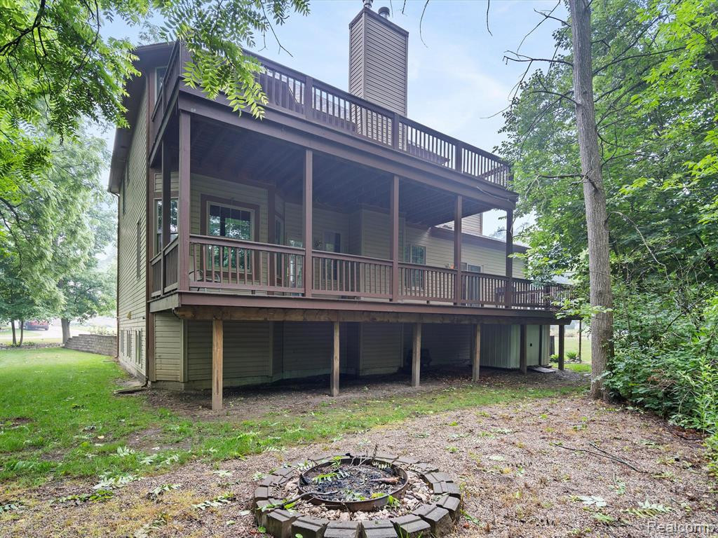 8327 WOODLAND Circle, Goodrich Vlg, MI — Photo 41