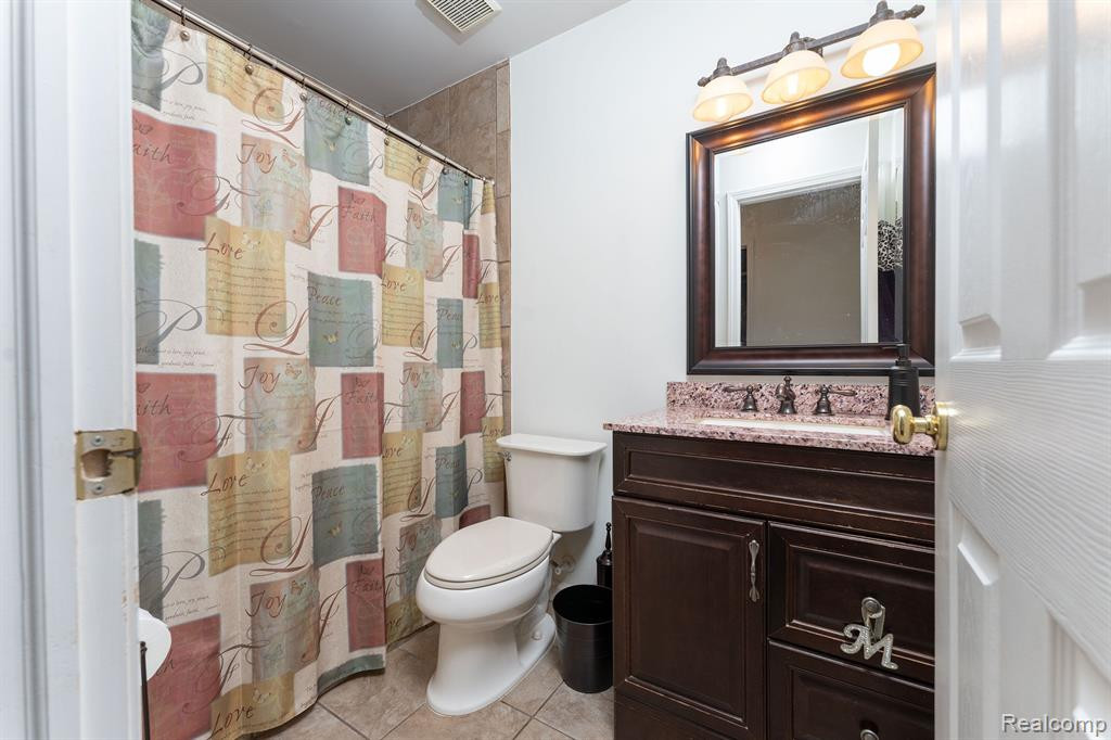 7204 HOMESTEAD Road, Ypsilanti, MI 48197 — Photo 17