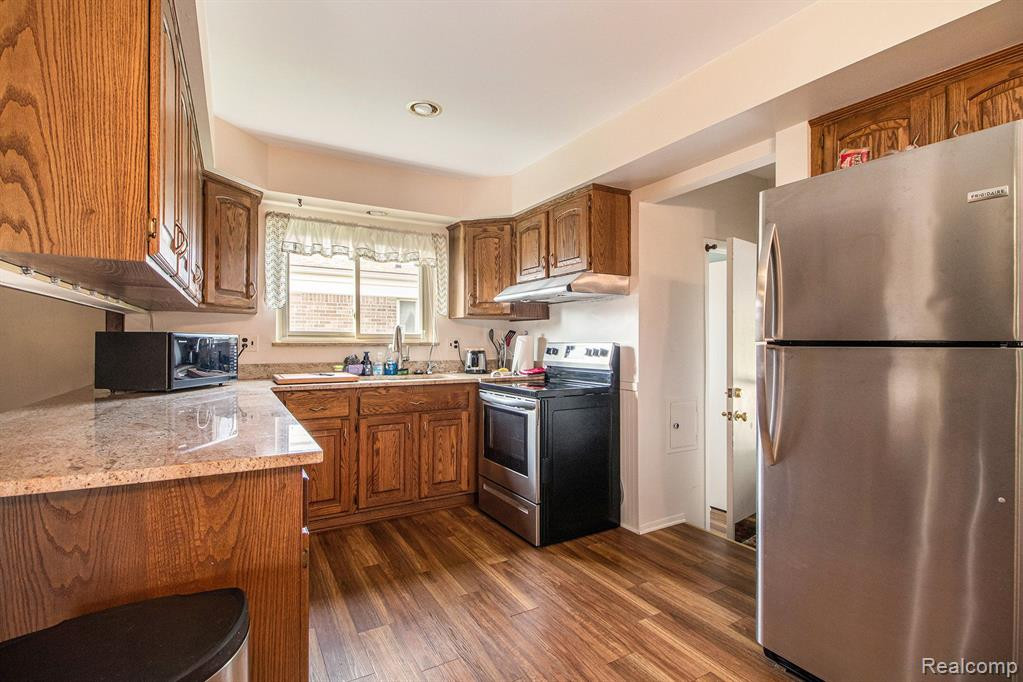 44201 FRANCISCAN Drive, Canton, MI 48187 — Photo 7