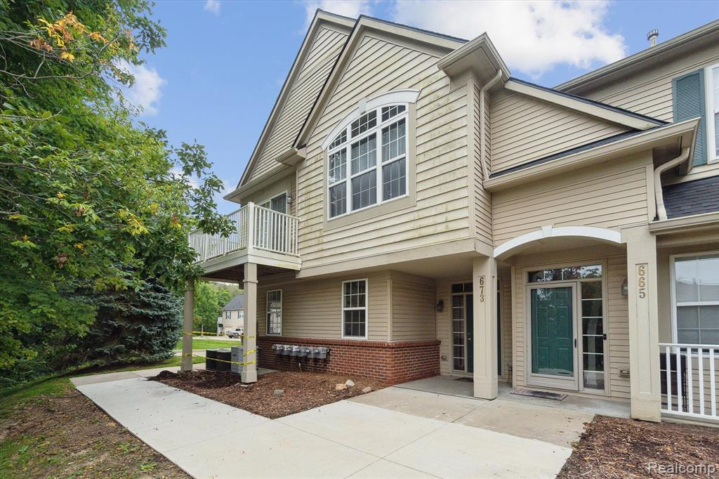 673 ABBINGTON, Howell, MI 48843 — Photo 3