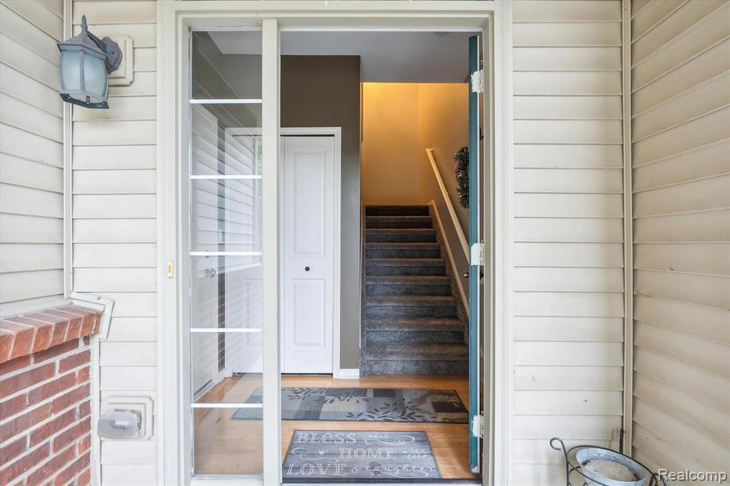 673 ABBINGTON, Howell, MI 48843 — Photo 5