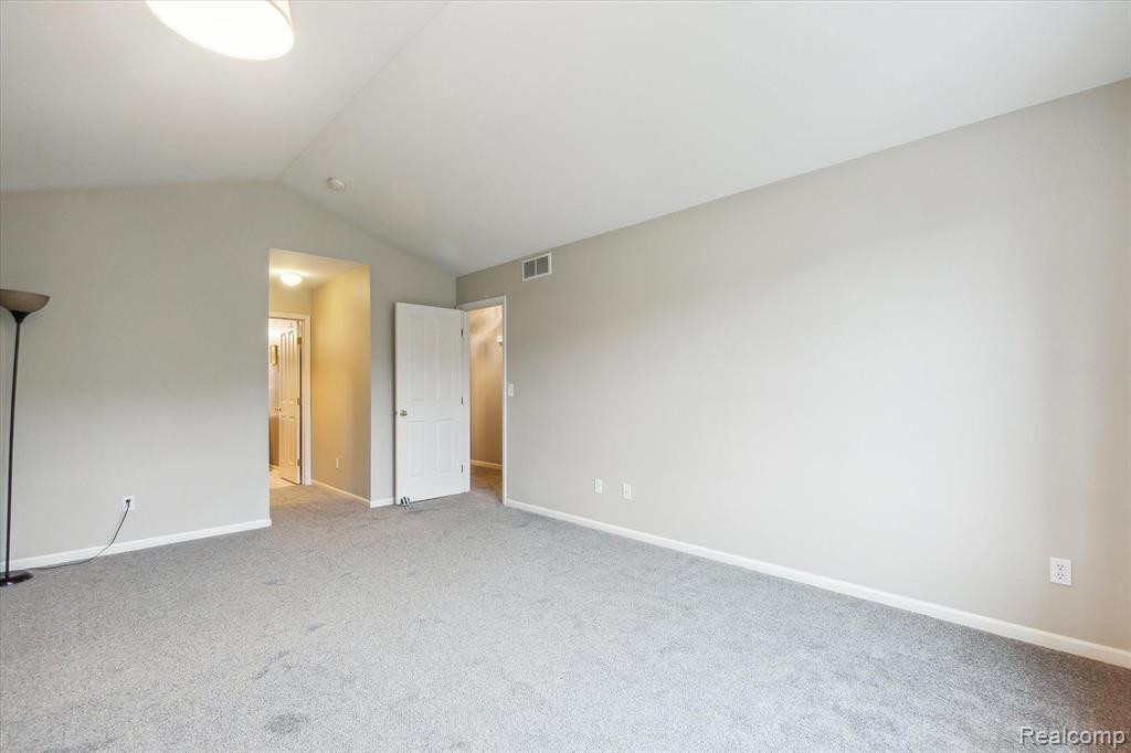 673 ABBINGTON, Howell, MI 48843 — Photo 19