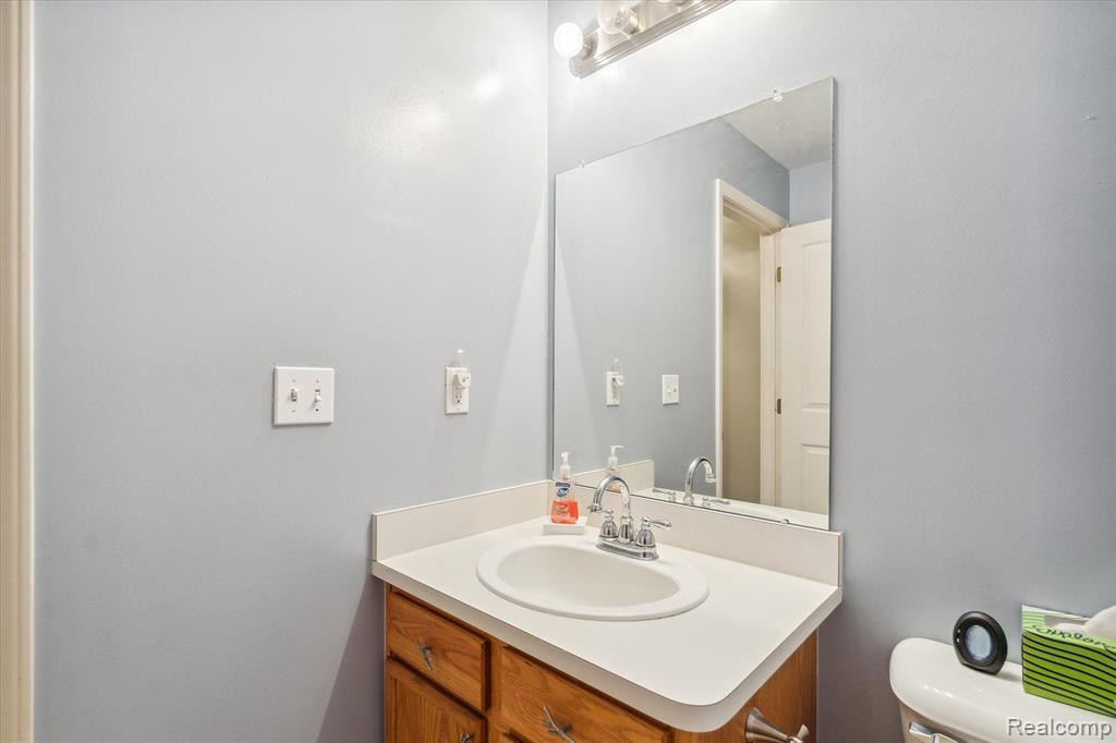 673 ABBINGTON, Howell, MI 48843 — Photo 22