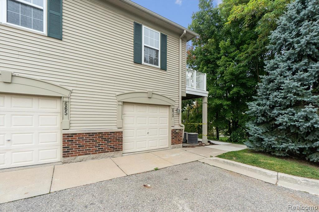 673 ABBINGTON, Howell, MI 48843 — Photo 26