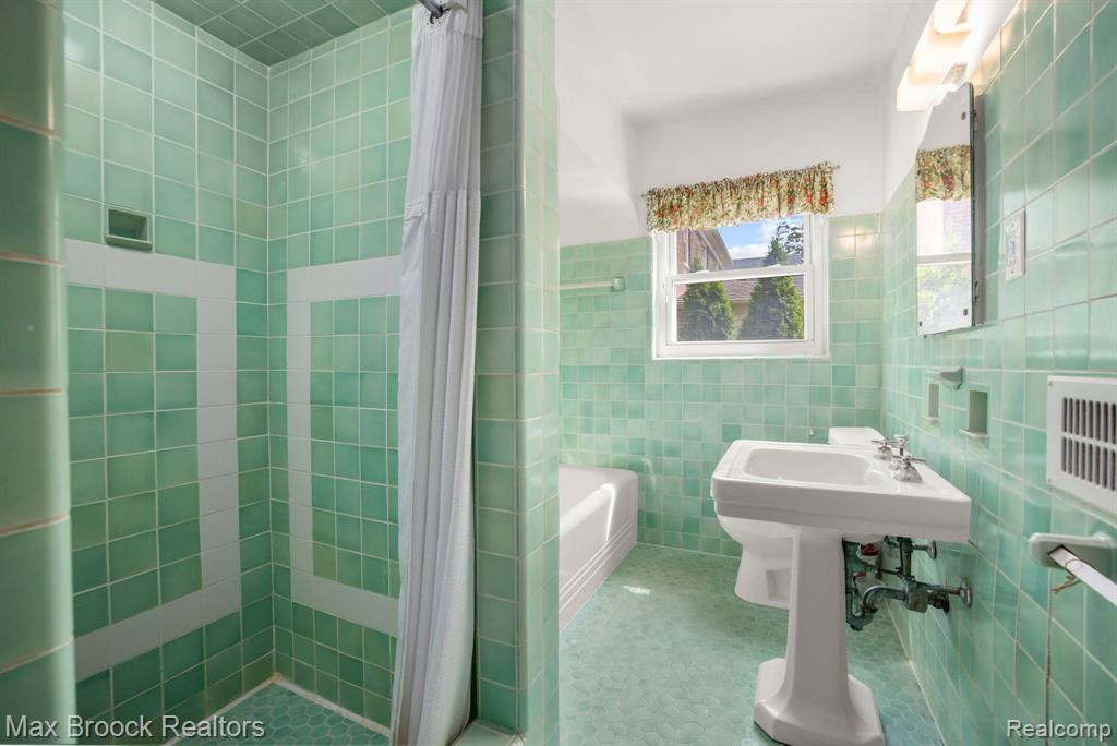 603 Neff Road, Grosse Pointe, MI 48230 — Photo 14