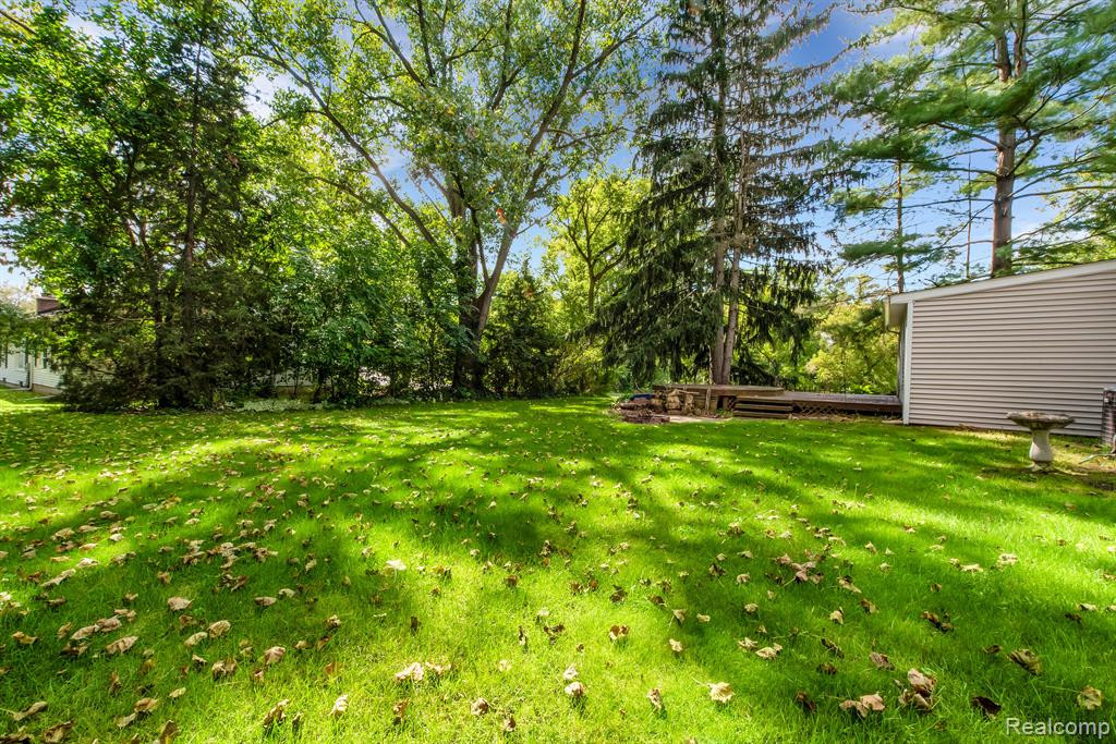 13304 Sequoia Lane, South Lyon, MI 48178 — Photo 4