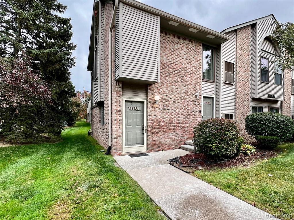 42521 LILLEY POINTE Drive, Canton, MI 48187 — front exterior