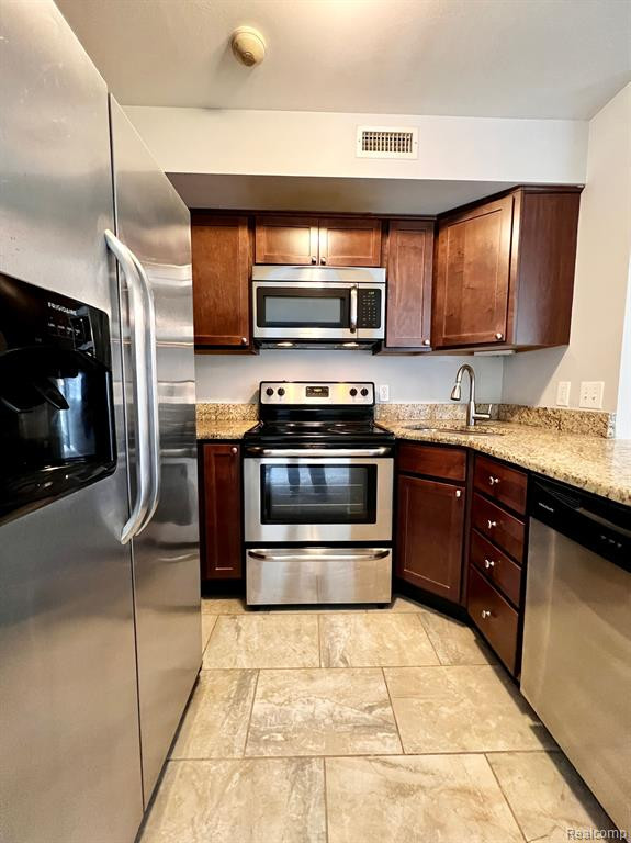 42521 LILLEY POINTE Drive, Canton, MI 48187 — Photo 10