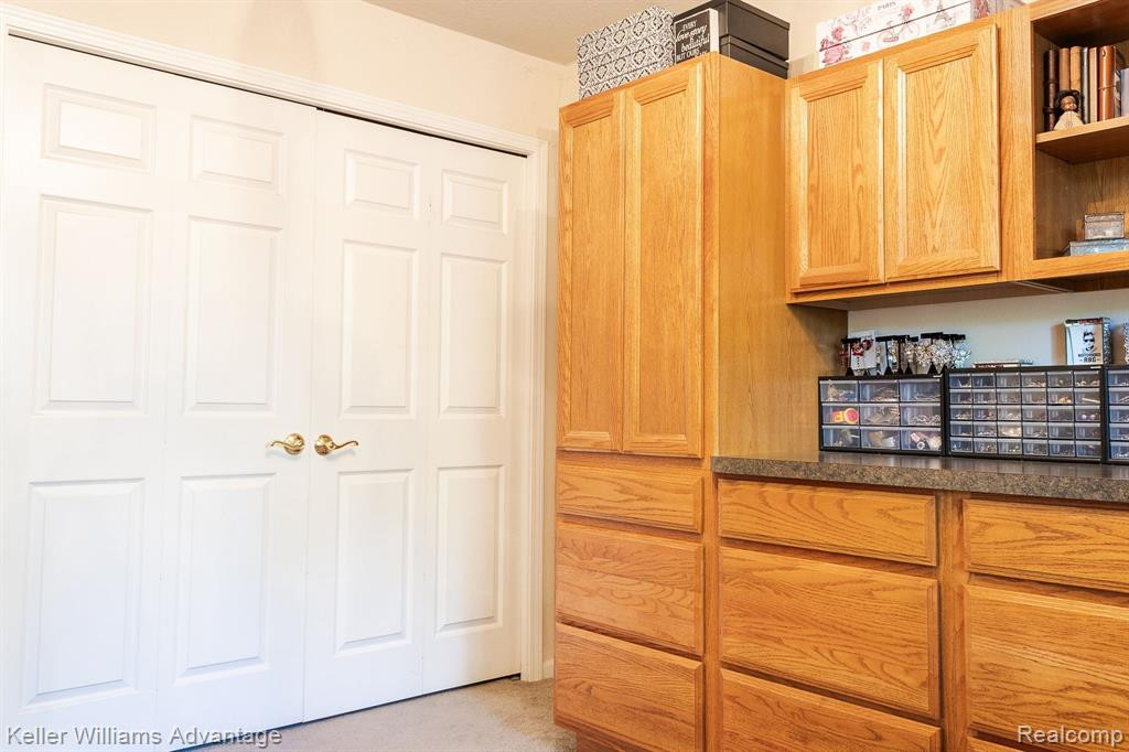 7885 LAKE CREST Drive, Ypsilanti, MI 48197 — Photo 33