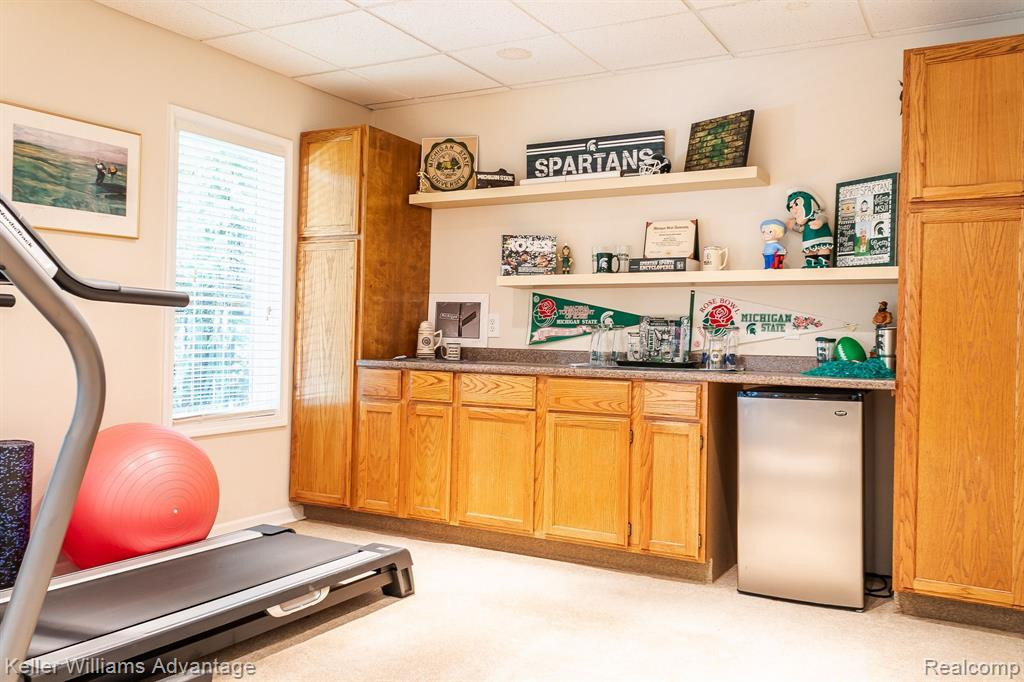 7885 LAKE CREST Drive, Ypsilanti, MI 48197 — Photo 39
