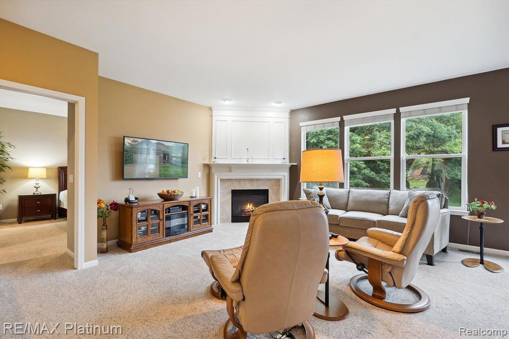 3730 RAINIER Drive, 109, Howell, MI 48843 — Photo 5