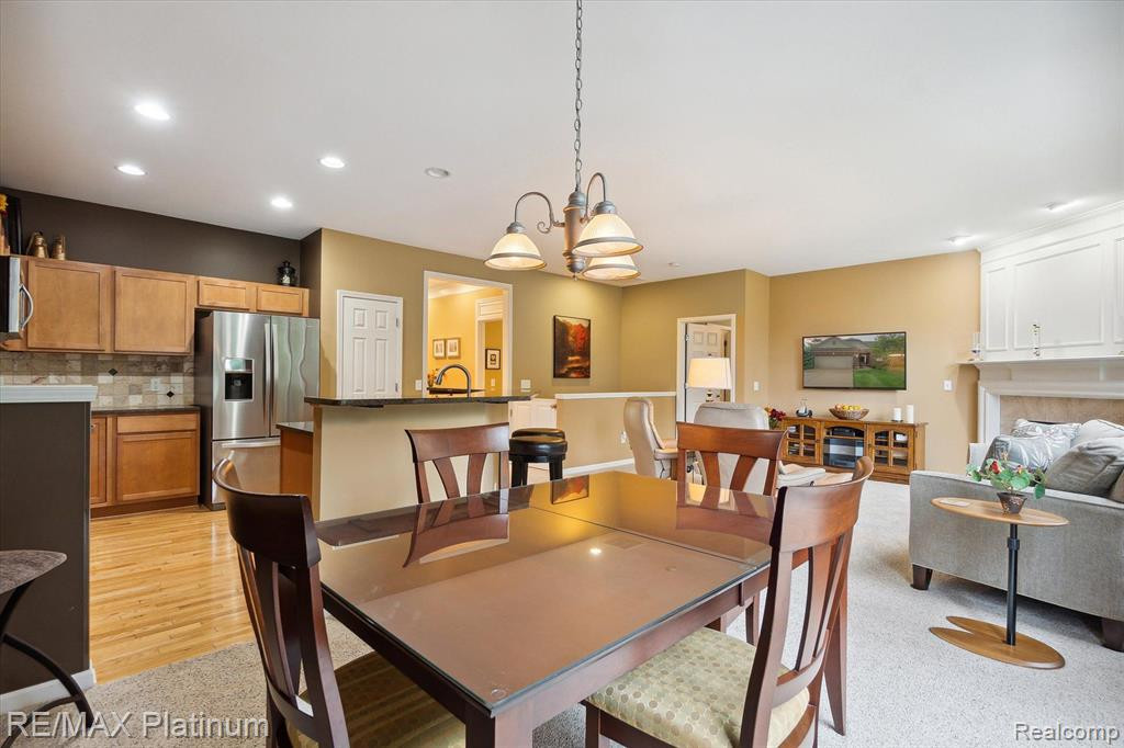 3730 RAINIER Drive, 109, Howell, MI 48843 — Photo 7