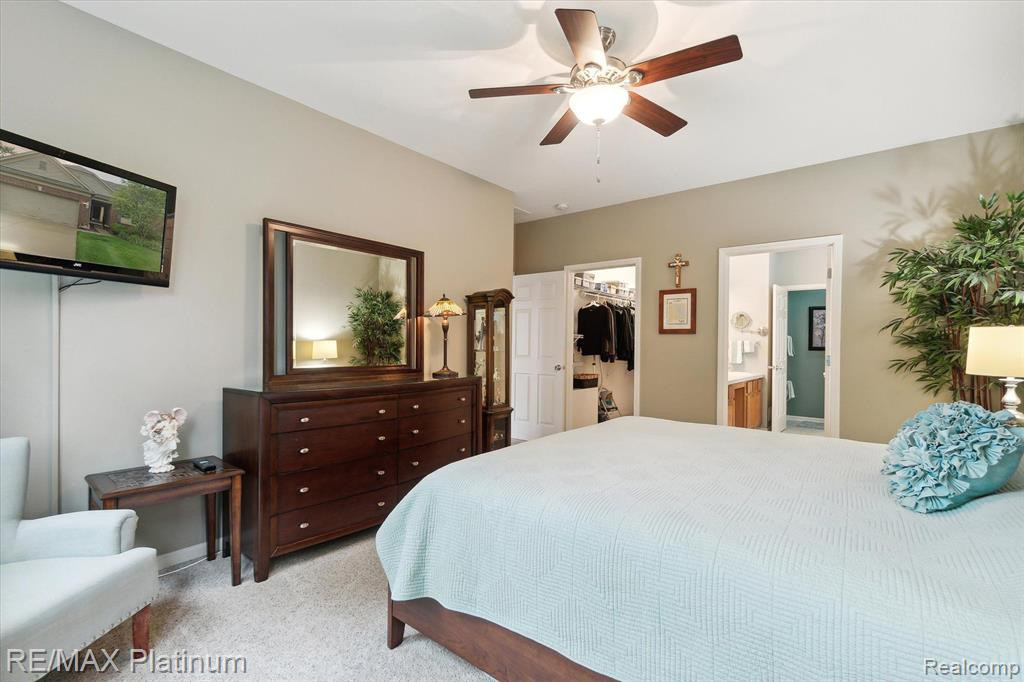 3730 RAINIER Drive, 109, Howell, MI 48843 — Photo 18