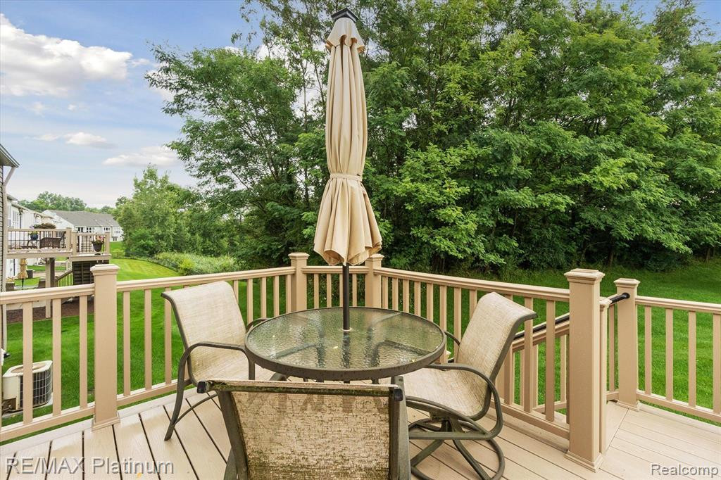 3730 RAINIER Drive, 109, Howell, MI 48843 — Photo 30