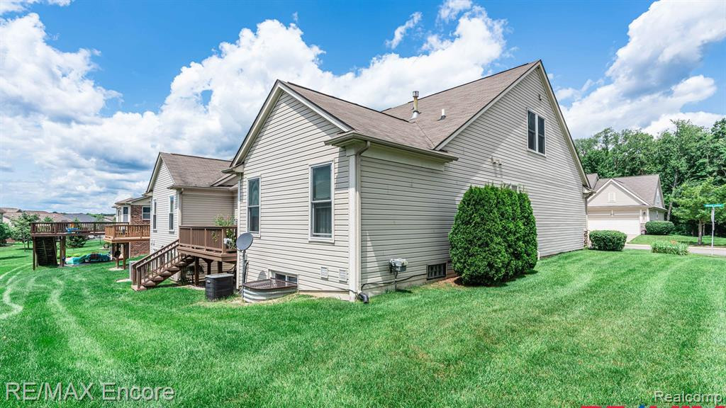3105 BELLE TERRE, Commerce Twp, MI 48382 — Photo 6