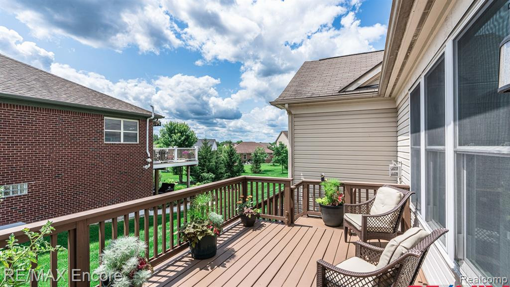 3105 BELLE TERRE, Commerce Twp, MI 48382 — Photo 9