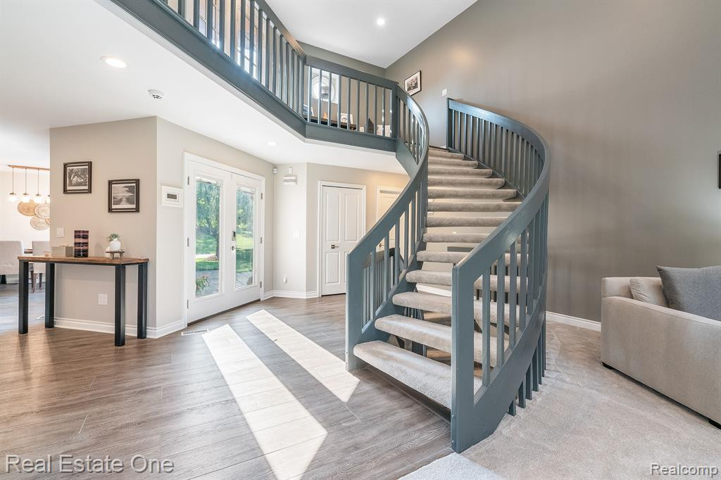 13672 EATON Drive, Unit 9, Plymouth, MI 48170 — Photo 4