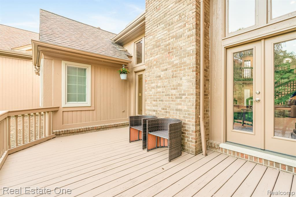 13672 EATON Drive, Unit 9, Plymouth, MI 48170 — Photo 5