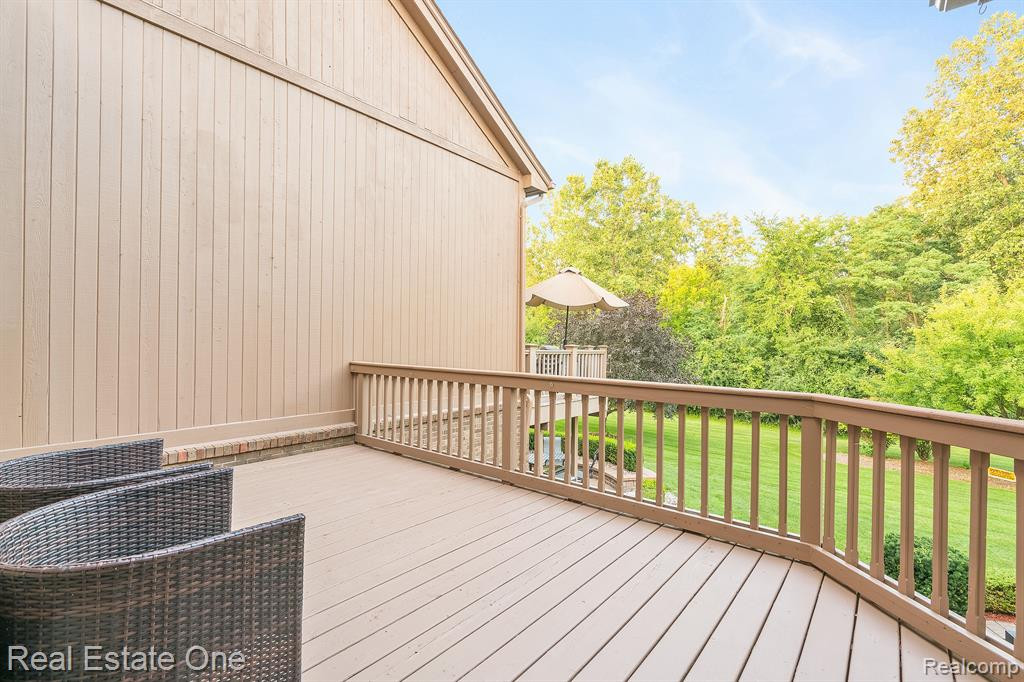 13672 EATON Drive, Unit 9, Plymouth, MI 48170 — Photo 6
