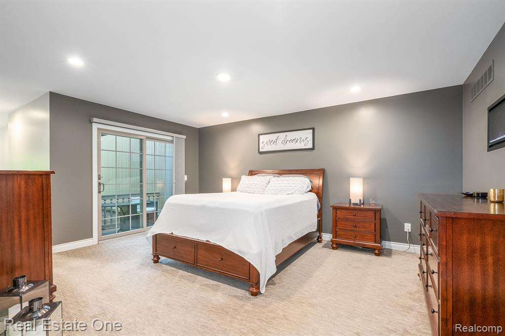 13672 EATON Drive, Unit 9, Plymouth, MI 48170 — Photo 25
