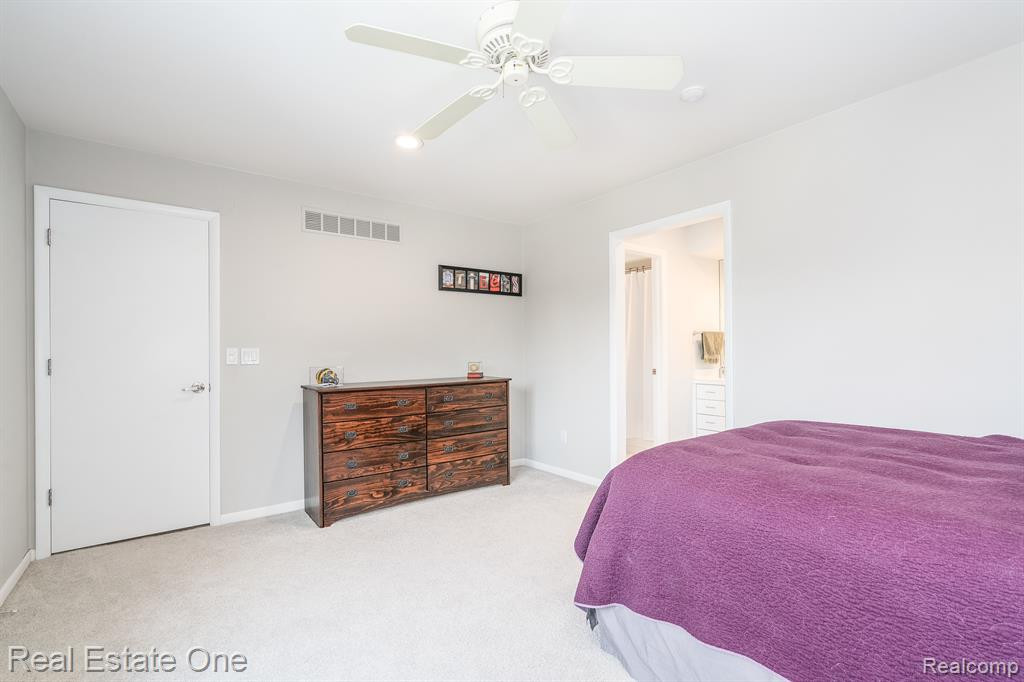 13672 EATON Drive, Unit 9, Plymouth, MI 48170 — Photo 34