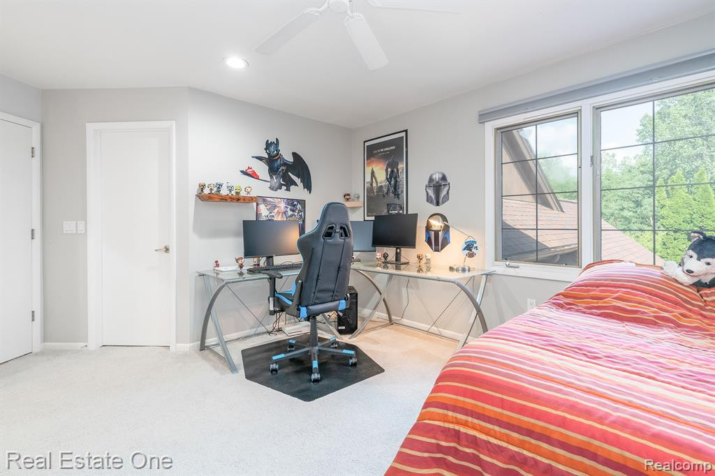 13672 EATON Drive, Unit 9, Plymouth, MI 48170 — Photo 38