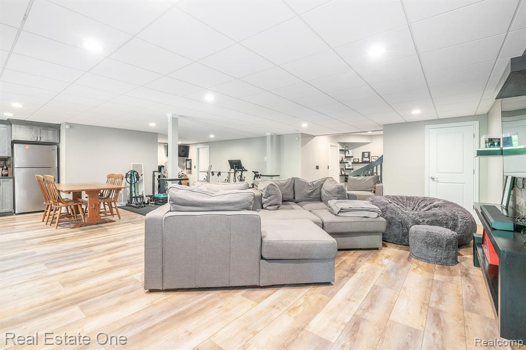 13672 EATON Drive, Unit 9, Plymouth, MI 48170 — Photo 44